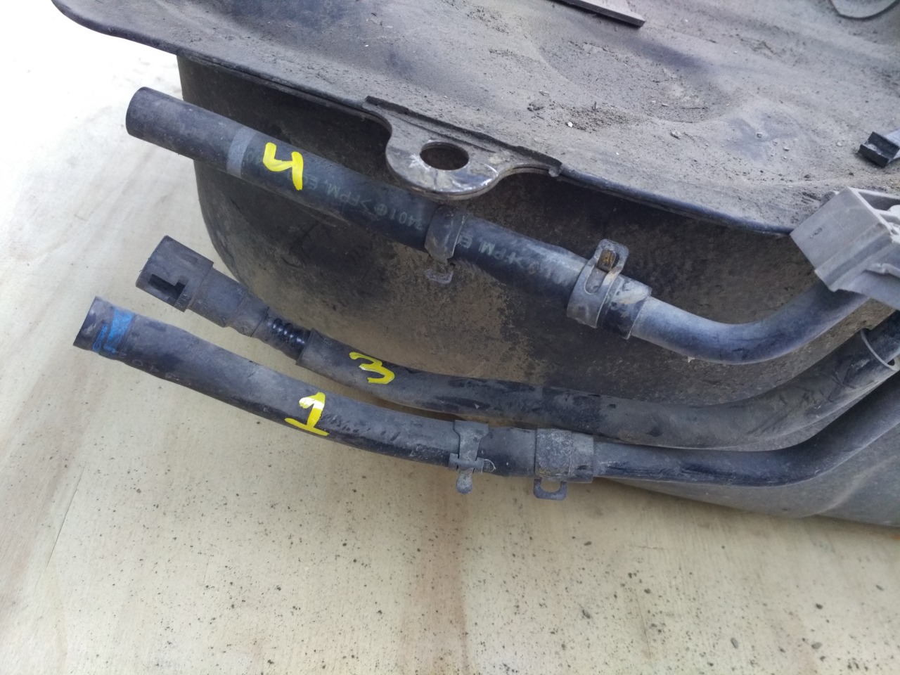 Трубка топливная, 1000 рублей, Красноярск