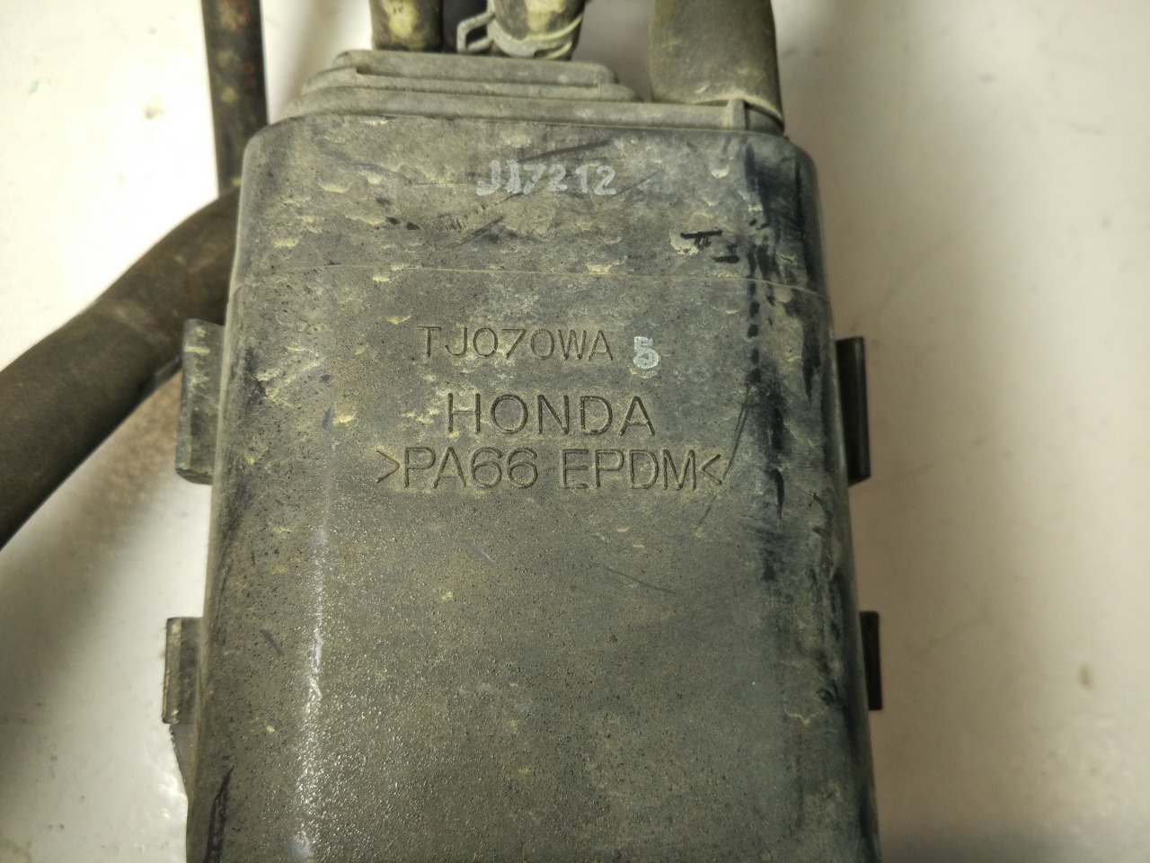 Адсорбер паров топлива, 1200 рублей, Красноярск