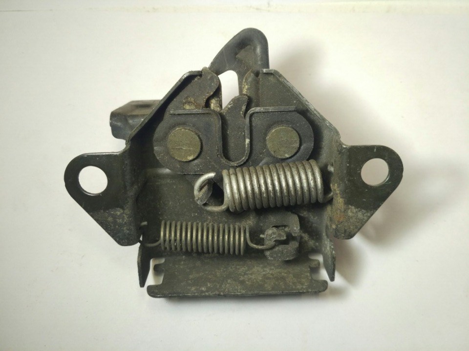 Замок капота, 1200 рублей, Красноярск