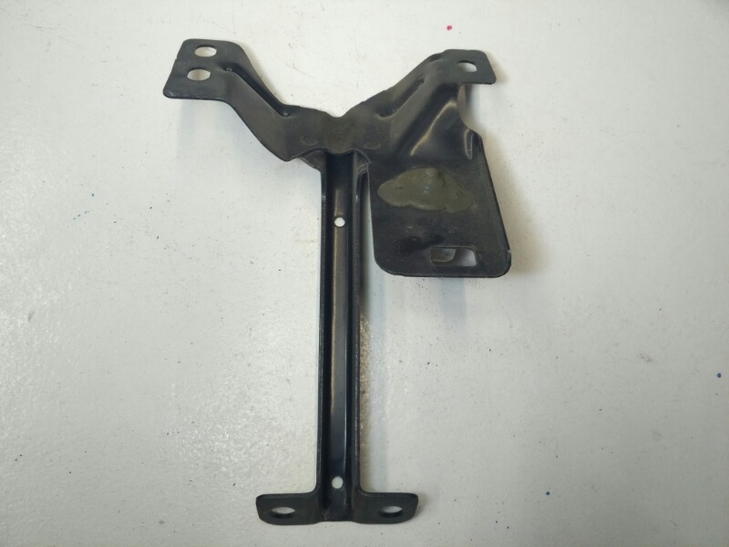 Кронштейн замка капота, 1200 рублей, Красноярск