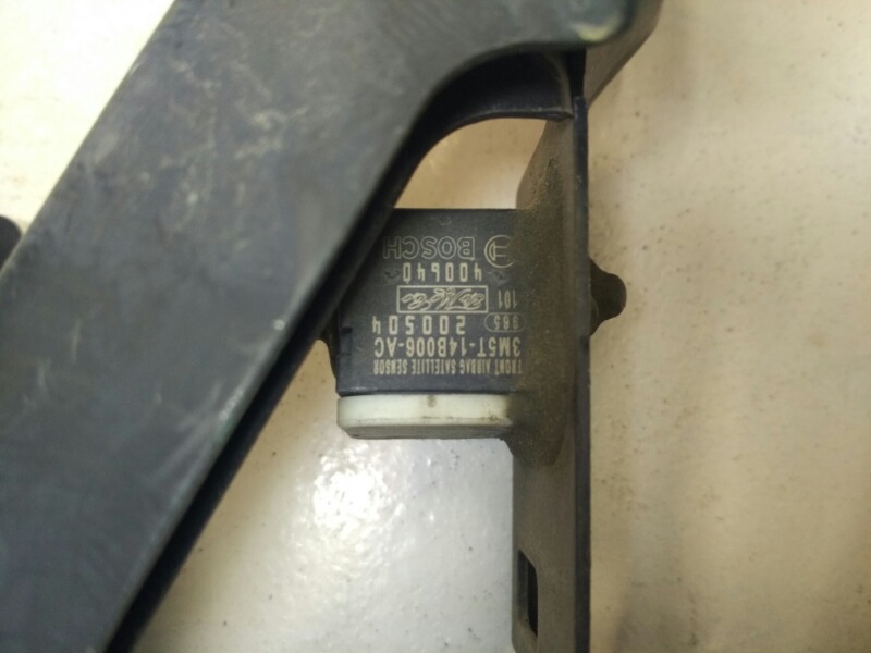 Кронштейн замка капота, 1200 рублей, Красноярск