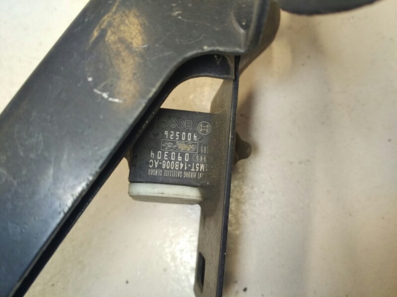 Кронштейн замка капота, 1200 рублей, Красноярск