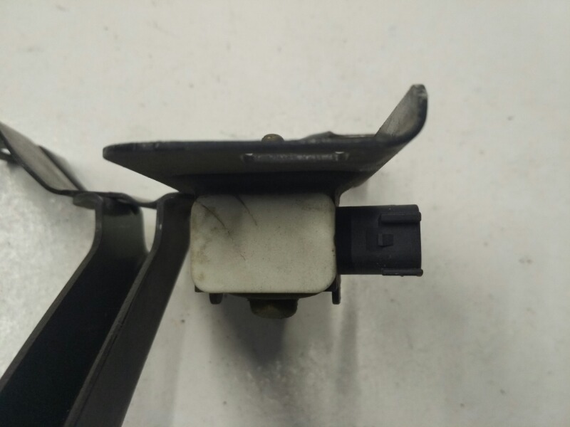 Кронштейн замка капота, 1200 рублей, Красноярск