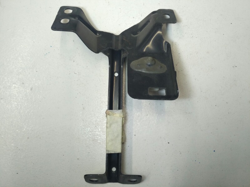 Кронштейн замка капота, 1200 рублей, Красноярск