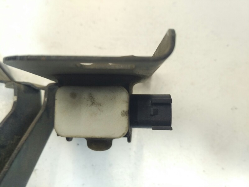 Кронштейн замка капота, 1200 рублей, Красноярск