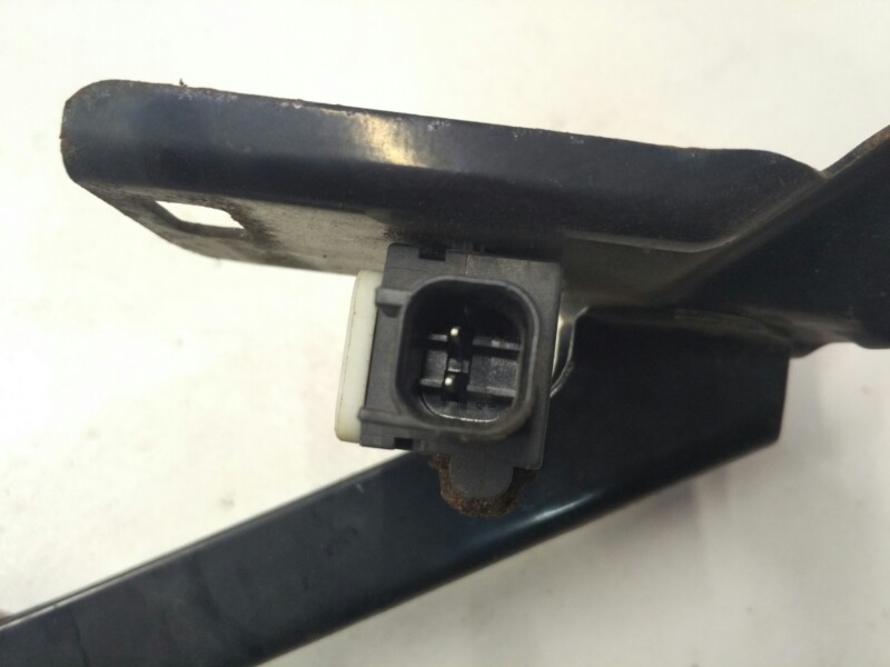 Кронштейн замка капота, 1200 рублей, Красноярск