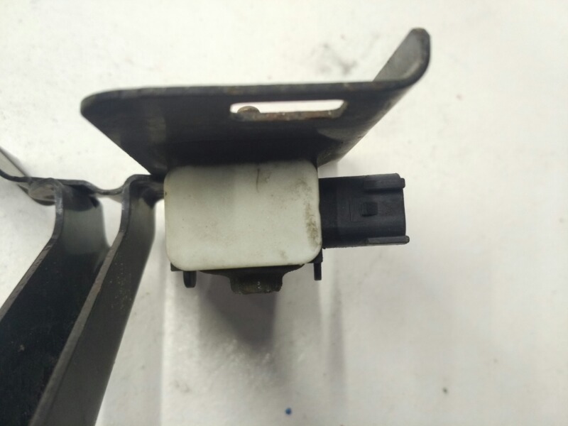 Кронштейн замка капота, 1200 рублей, Красноярск