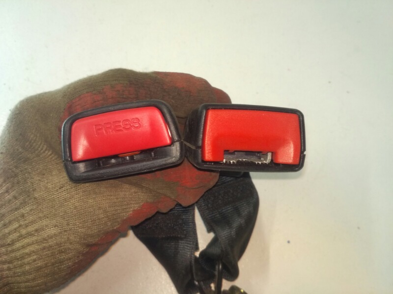 Замок ремня безопасности, 1200 рублей, Красноярск