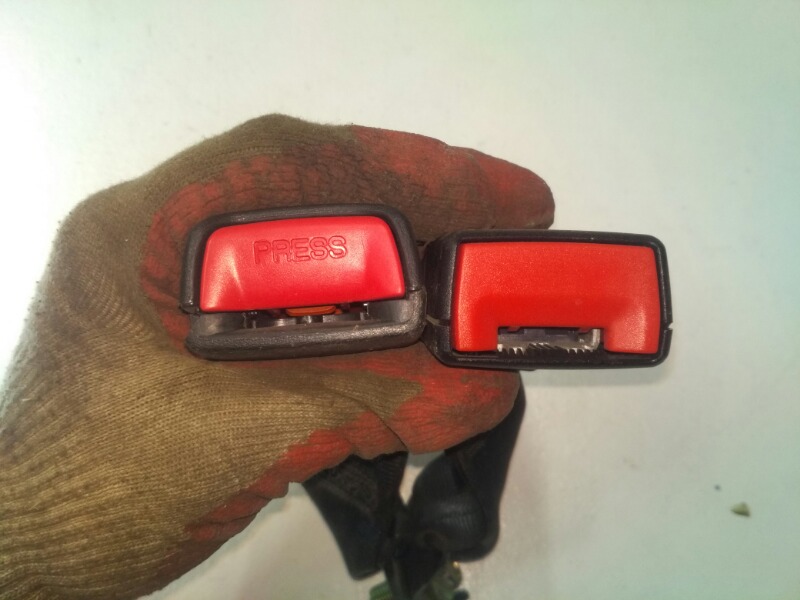 Замок ремня безопасности, 1200 рублей, Красноярск