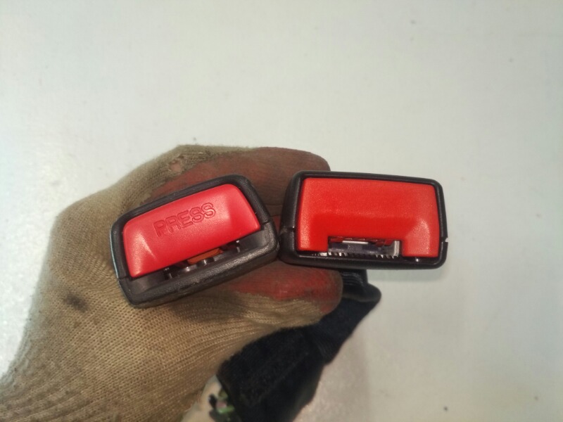 Замок ремня безопасности, 1200 рублей, Красноярск