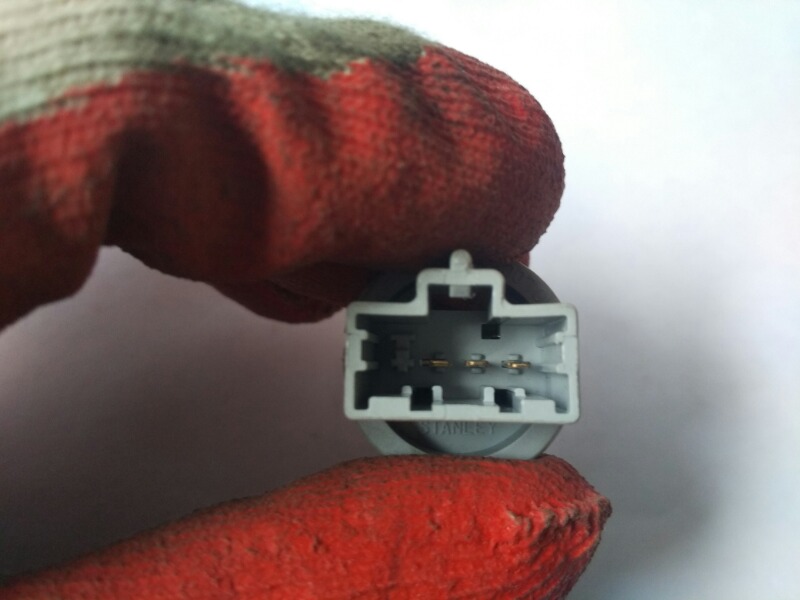 Патрон лампочки, 400 рублей, Красноярск