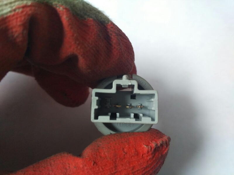 Патрон лампочки, 400 рублей, Красноярск