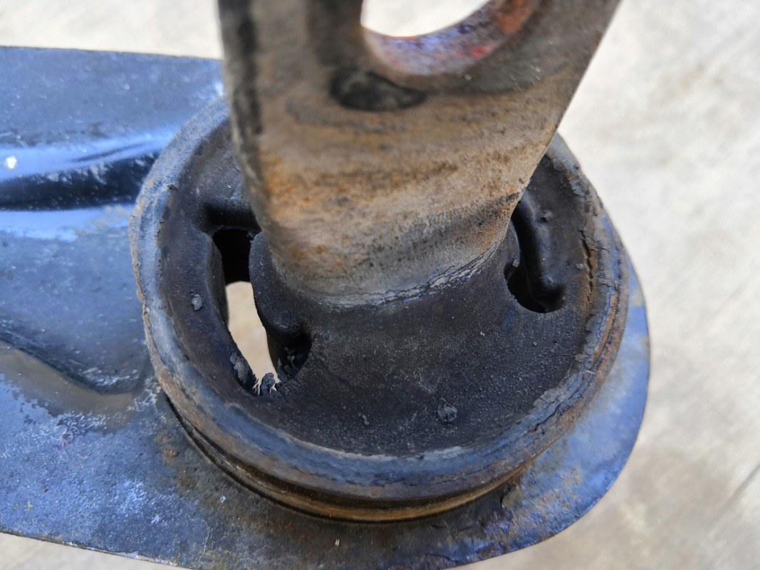 Рычаг продольный, 1000 рублей, Красноярск