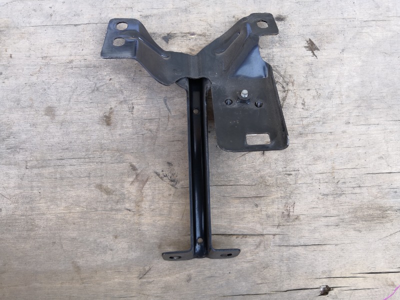 Кронштейн замка капота, 1200 рублей, Красноярск