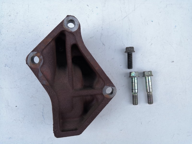 Кронштейн промежуточного вала, 2400 рублей, Красноярск