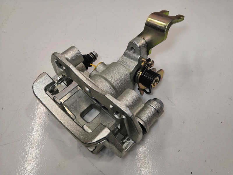 Суппорт тормозной, 7200 рублей, Красноярск