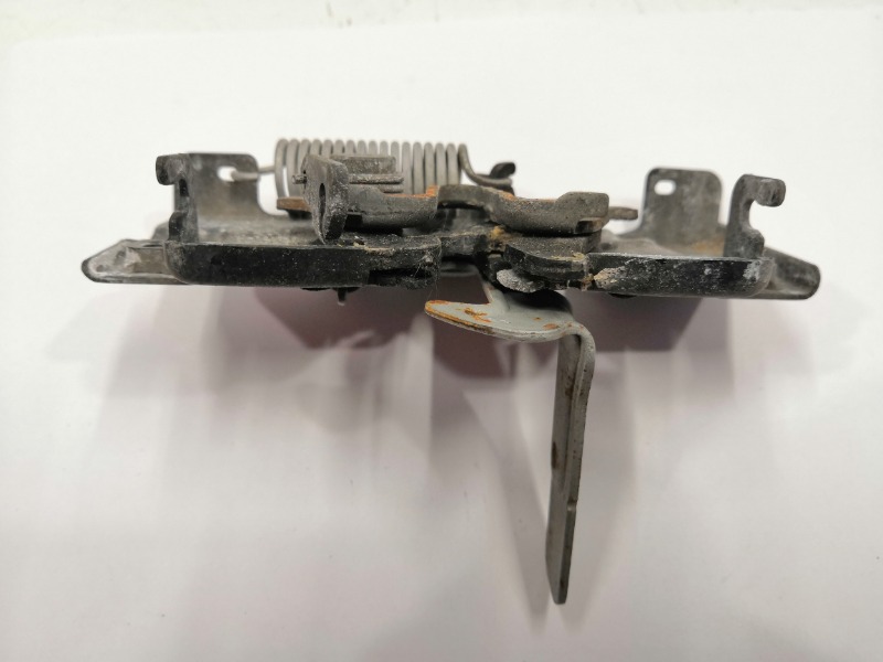 Замок капота, 1200 рублей, Красноярск