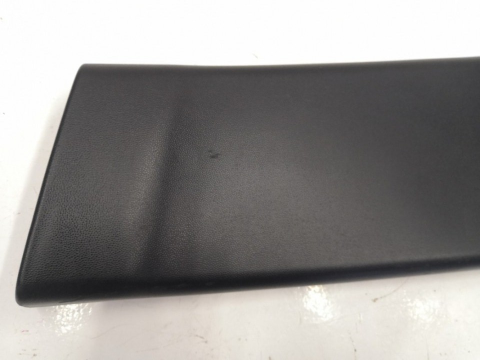 Накладка центральной стойки, 1000 рублей, Красноярск