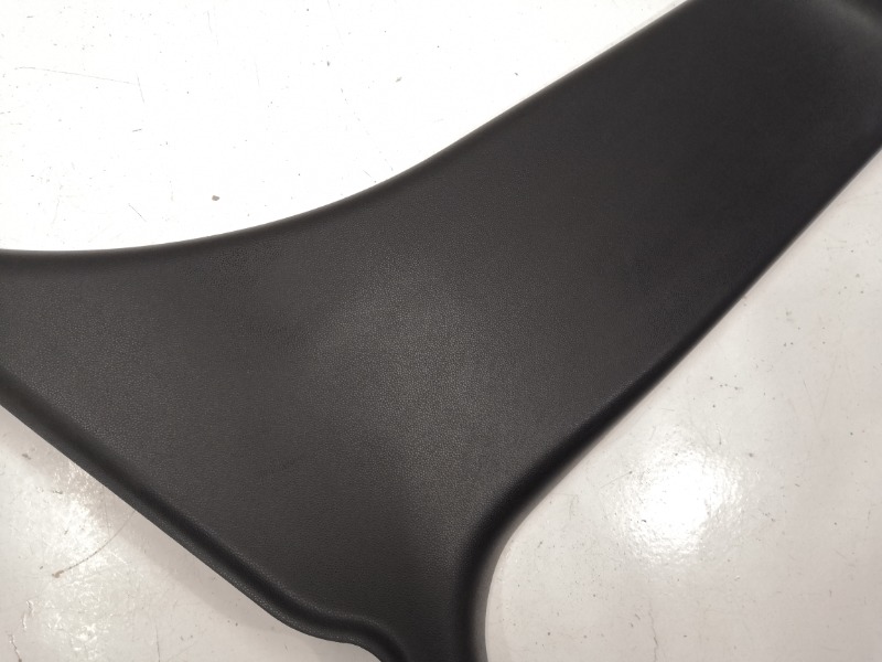 Накладка центральной стойки, 1000 рублей, Красноярск