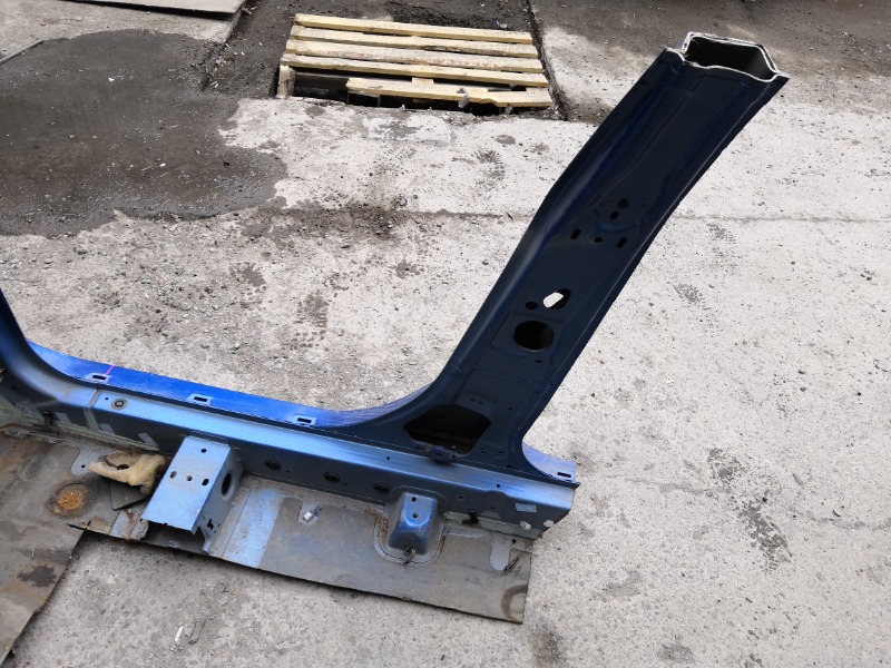 Центральная стойка кузова, 4900 рублей, Красноярск