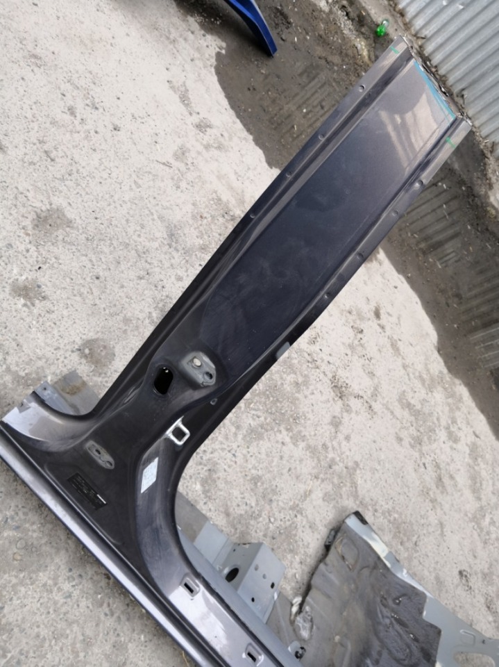 Центральная стойка кузова, 4900 рублей, Красноярск