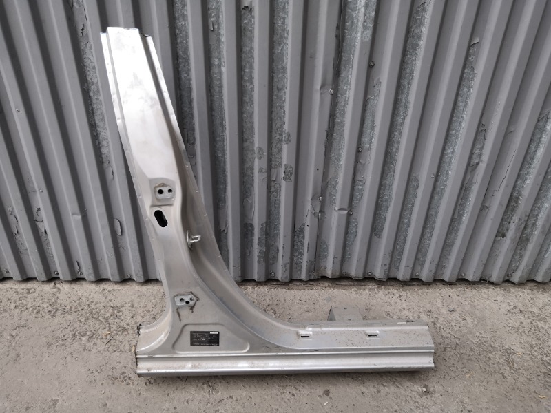 Центральная стойка кузова, 4900 рублей, Красноярск