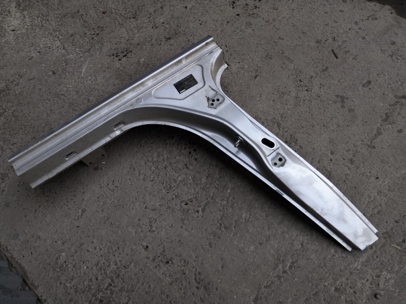 Центральная стойка кузова, 4900 рублей, Красноярск