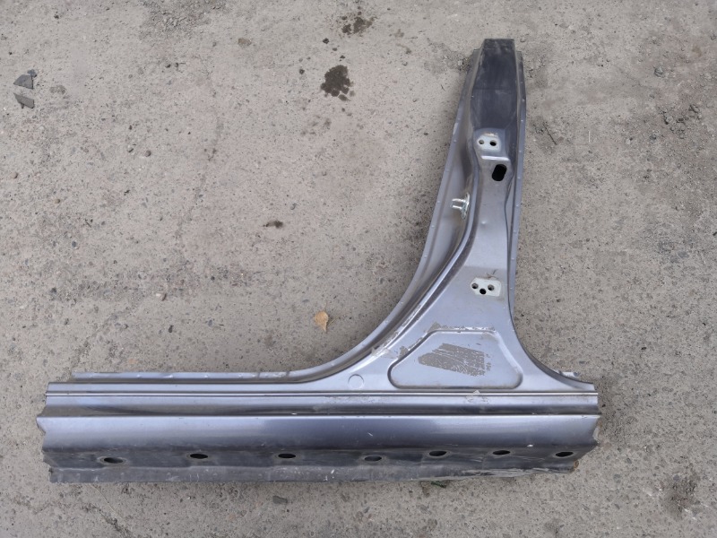 Центральная стойка кузова, 3500 рублей, Красноярск