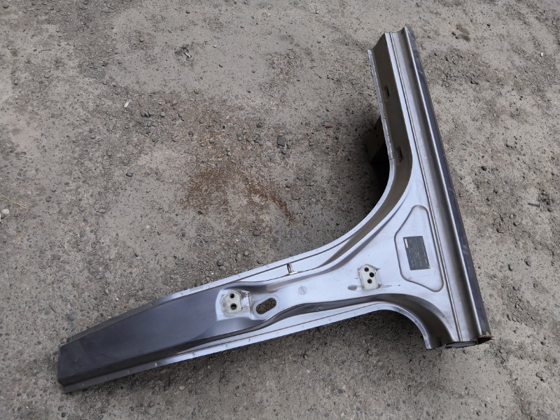 Центральная стойка кузова, 4900 рублей, Красноярск