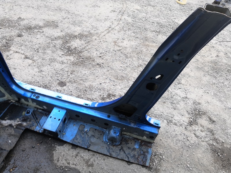 Центральная стойка кузова, 4900 рублей, Красноярск