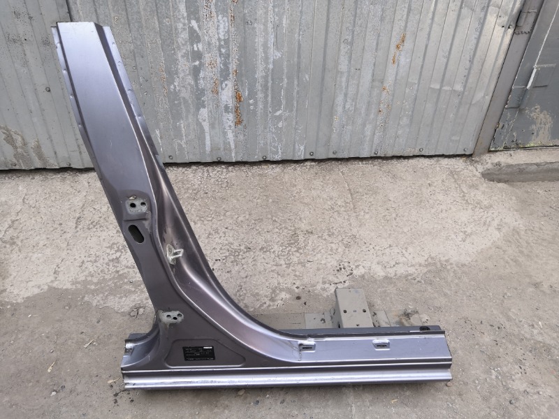 Центральная стойка кузова, 4900 рублей, Красноярск