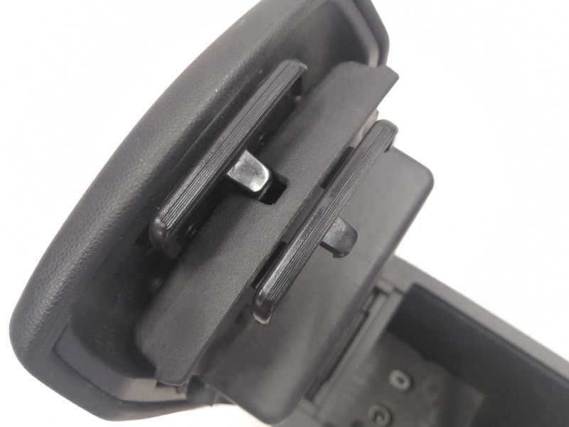 Центральная консоль с подлокотником, 3400 рублей, Красноярск