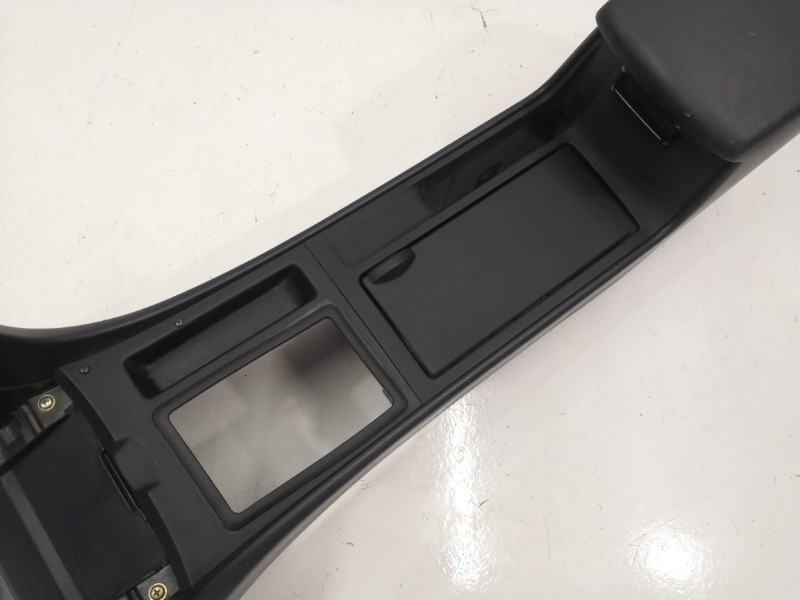 Центральная консоль с подлокотником, 3400 рублей, Красноярск