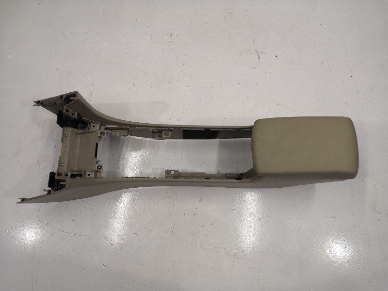 Центральная консоль с подлокотником, 2800 рублей, Красноярск