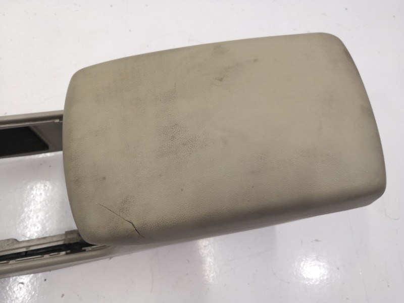 Центральная консоль с подлокотником, 1800 рублей, Красноярск