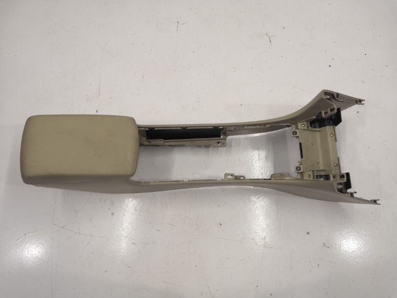 Центральная консоль с подлокотником, 2800 рублей, Красноярск