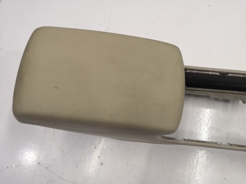 Центральная консоль с подлокотником, 2400 рублей, Красноярск