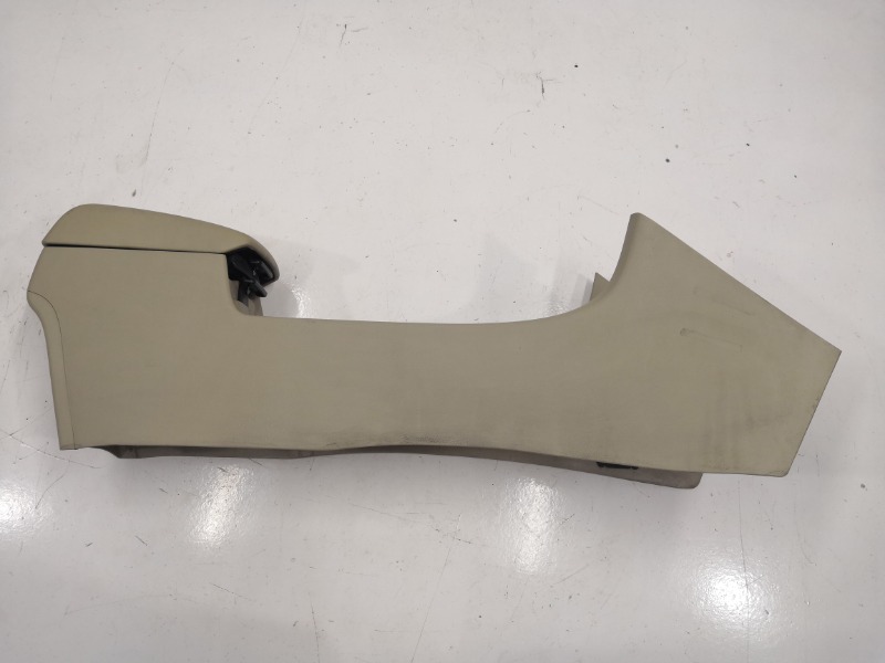 Центральная консоль с подлокотником, 2400 рублей, Красноярск