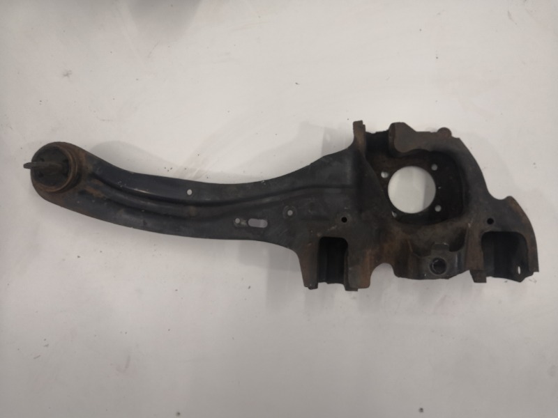 Рычаг продольный, 1000 рублей, Красноярск