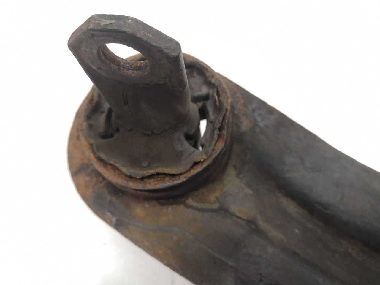 Рычаг продольный, 1000 рублей, Красноярск