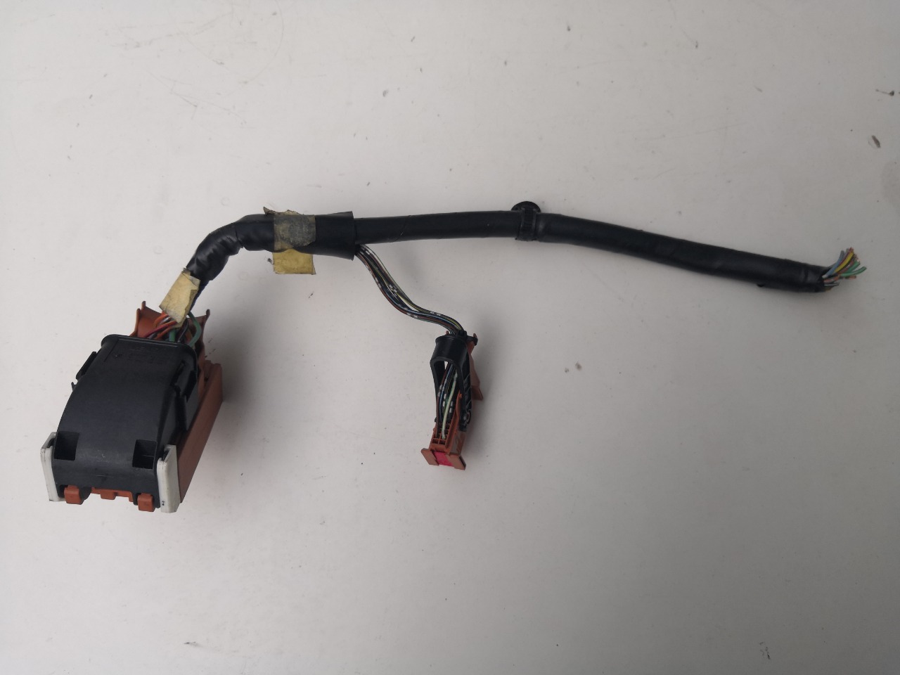 Разъем салонного блока предохранителя, 1000 рублей, Красноярск