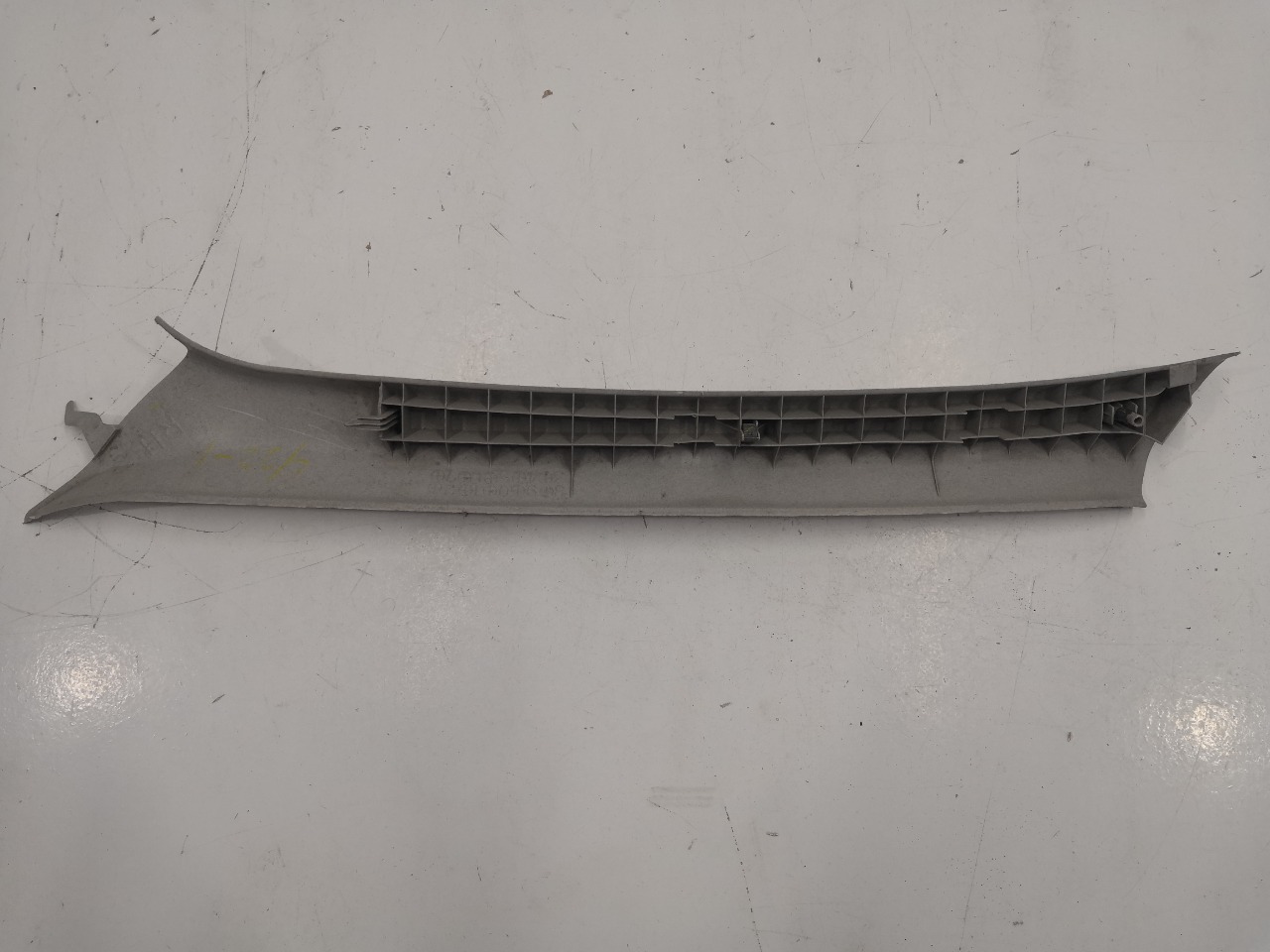 Накладка передней стойки, 1000 рублей, Красноярск