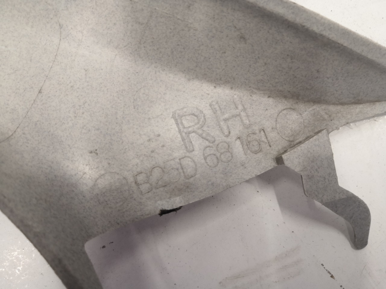 Накладка передней стойки, 1000 рублей, Красноярск