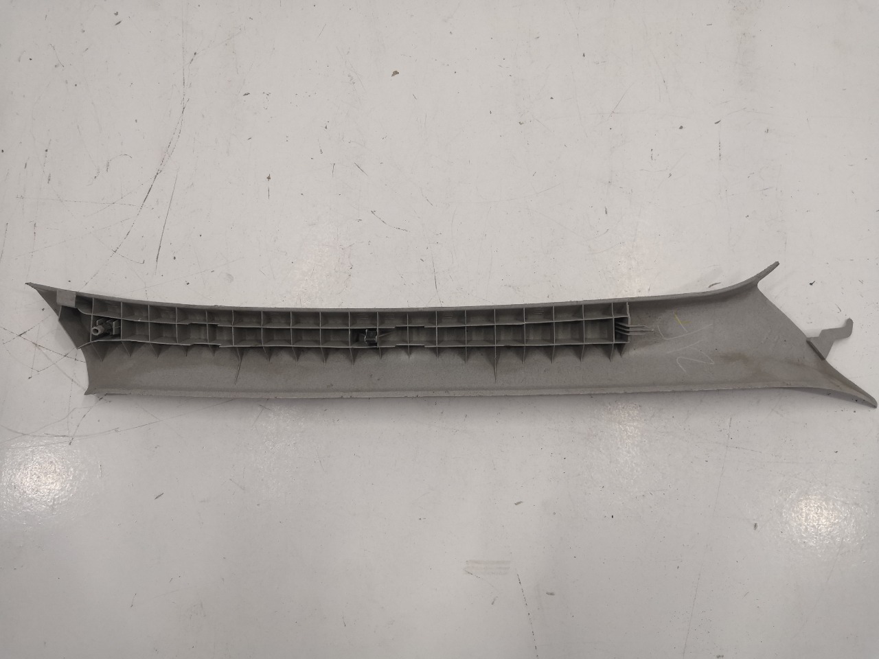 Накладка передней стойки, 1000 рублей, Красноярск