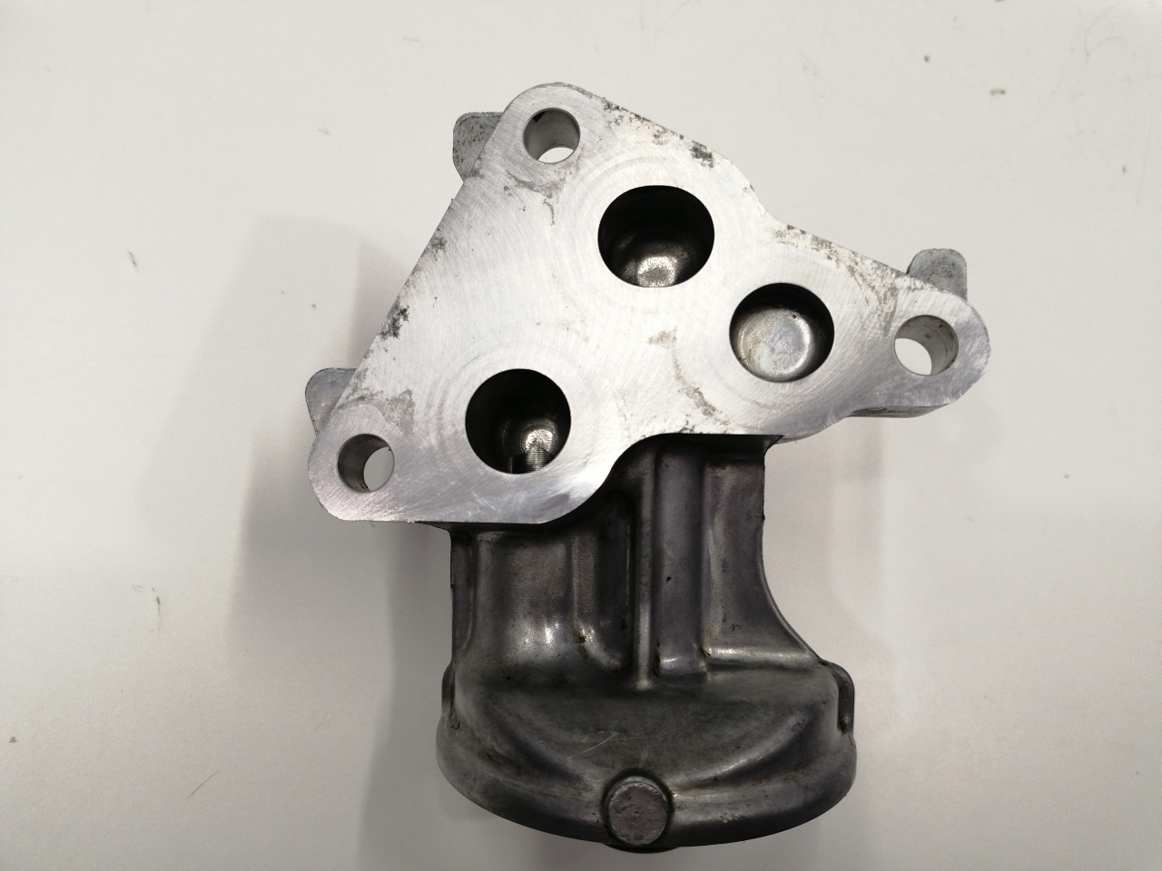 Кронштейн масляного фильтра, 2200 рублей, Красноярск