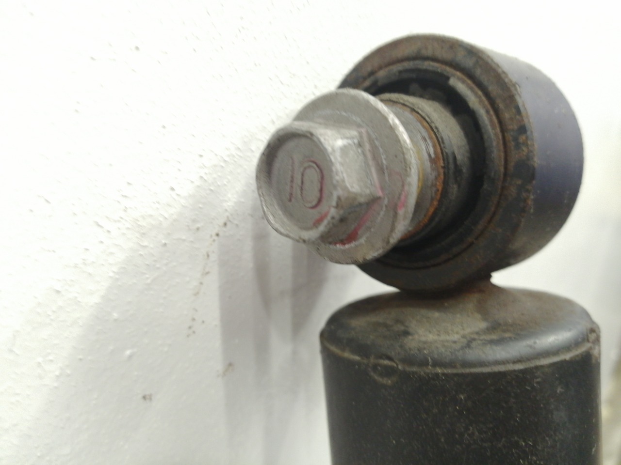 Амортизатор, 1700 рублей, Красноярск