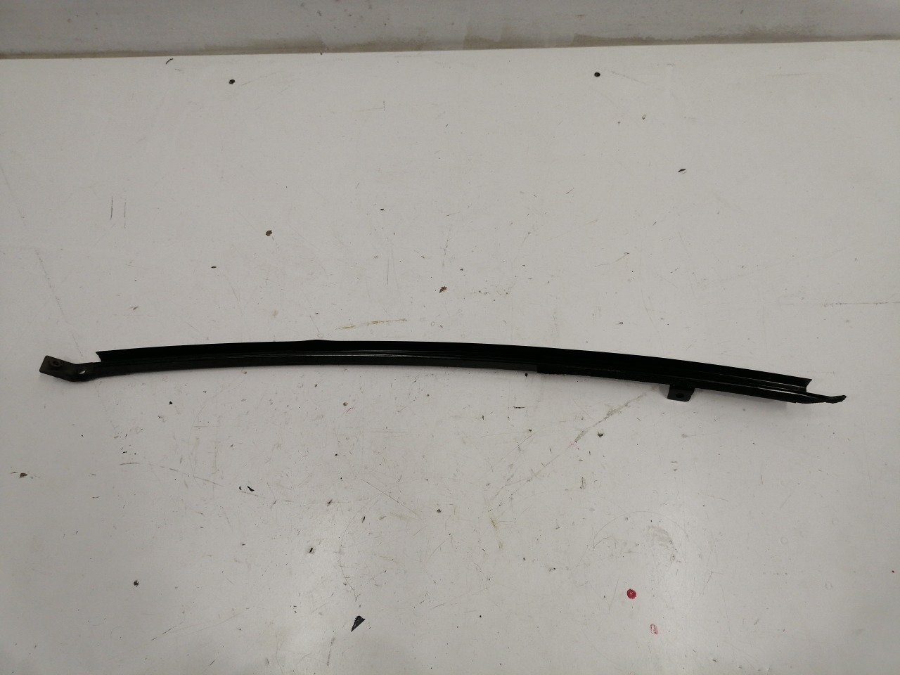 Направляющая стекла, 500 рублей, Красноярск