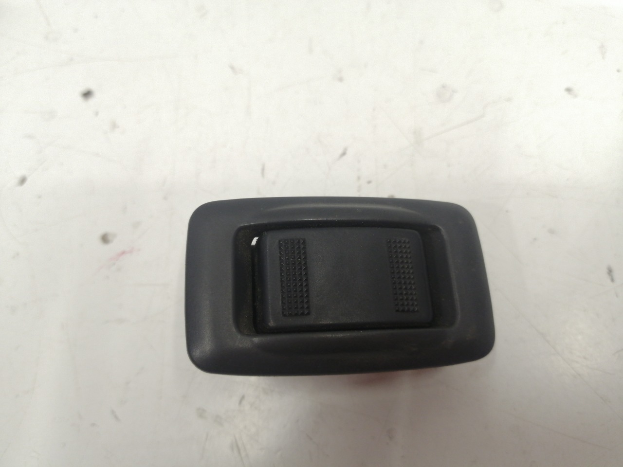 Кнопка стеклоподъемника, 900 рублей, Красноярск