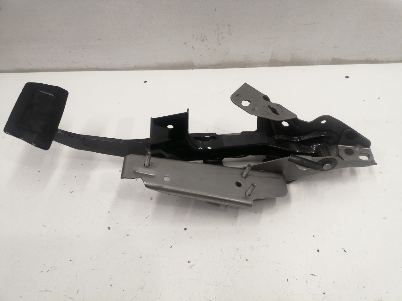 Педаль тормоза, 1200 рублей, Красноярск