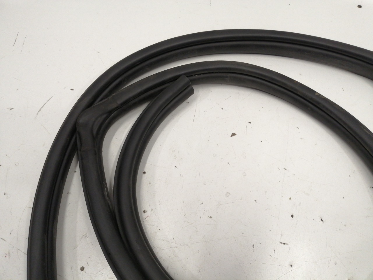 Уплотнитель проема двери, 1500 рублей, Красноярск